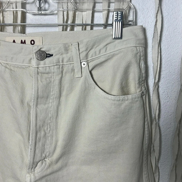 AMO Loverboy Distressed High Rise Denim in Vintage White Size 31 Button Fly - Picture 3 of 15
